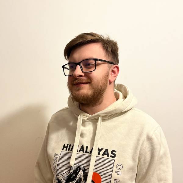 Ioan Chiper - Graphic Designer